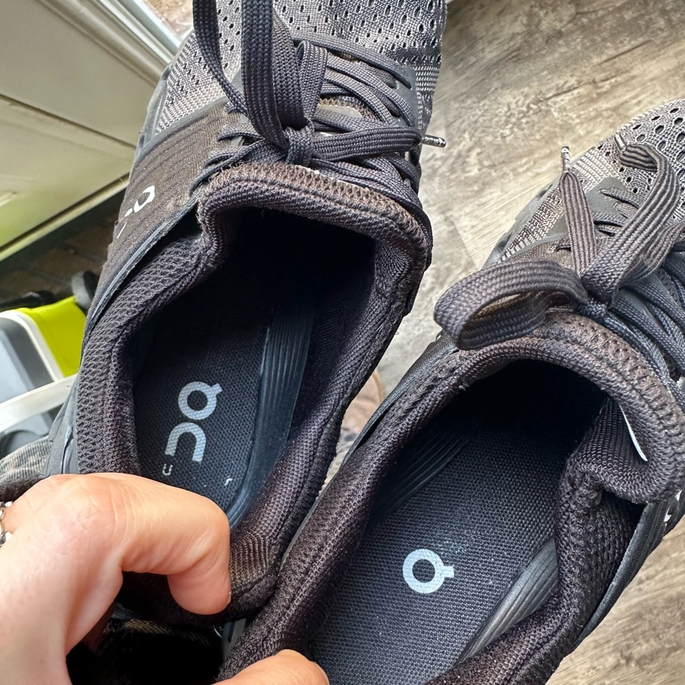 On Running Black Sneakers - Picture 5 of 6